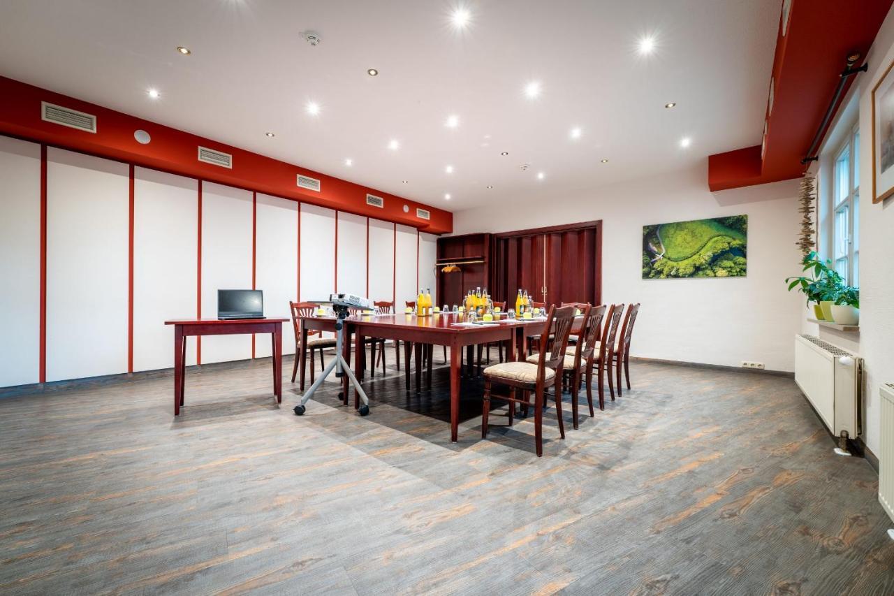 Hotel Reussischer Hof Schmölln Extérieur photo
