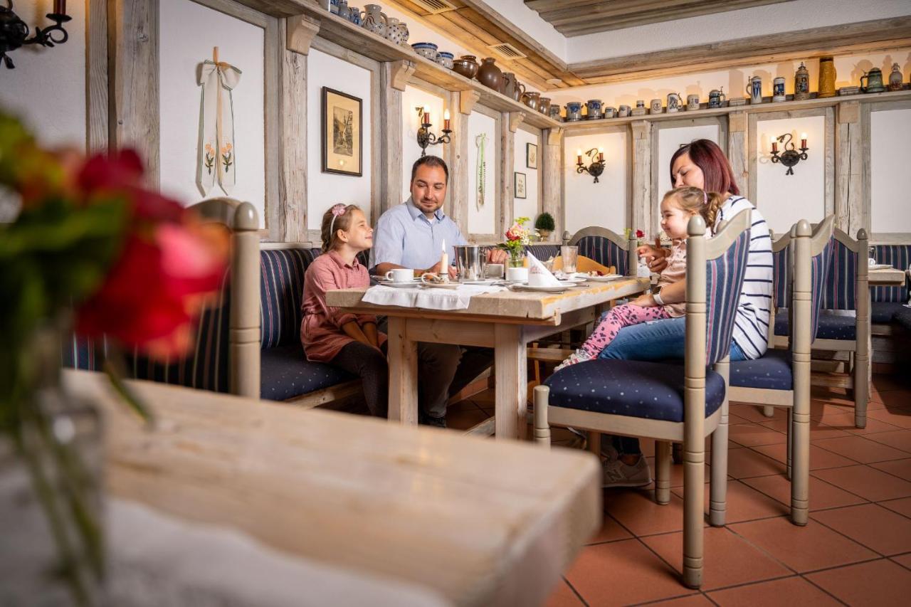 Hotel Reussischer Hof Schmölln Extérieur photo