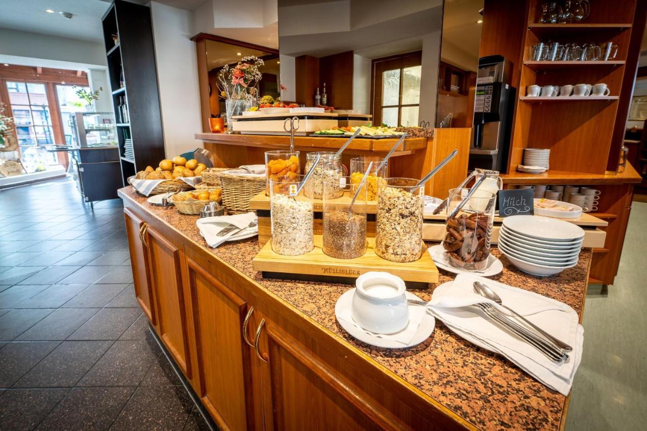 Hotel Reussischer Hof Schmölln Extérieur photo
