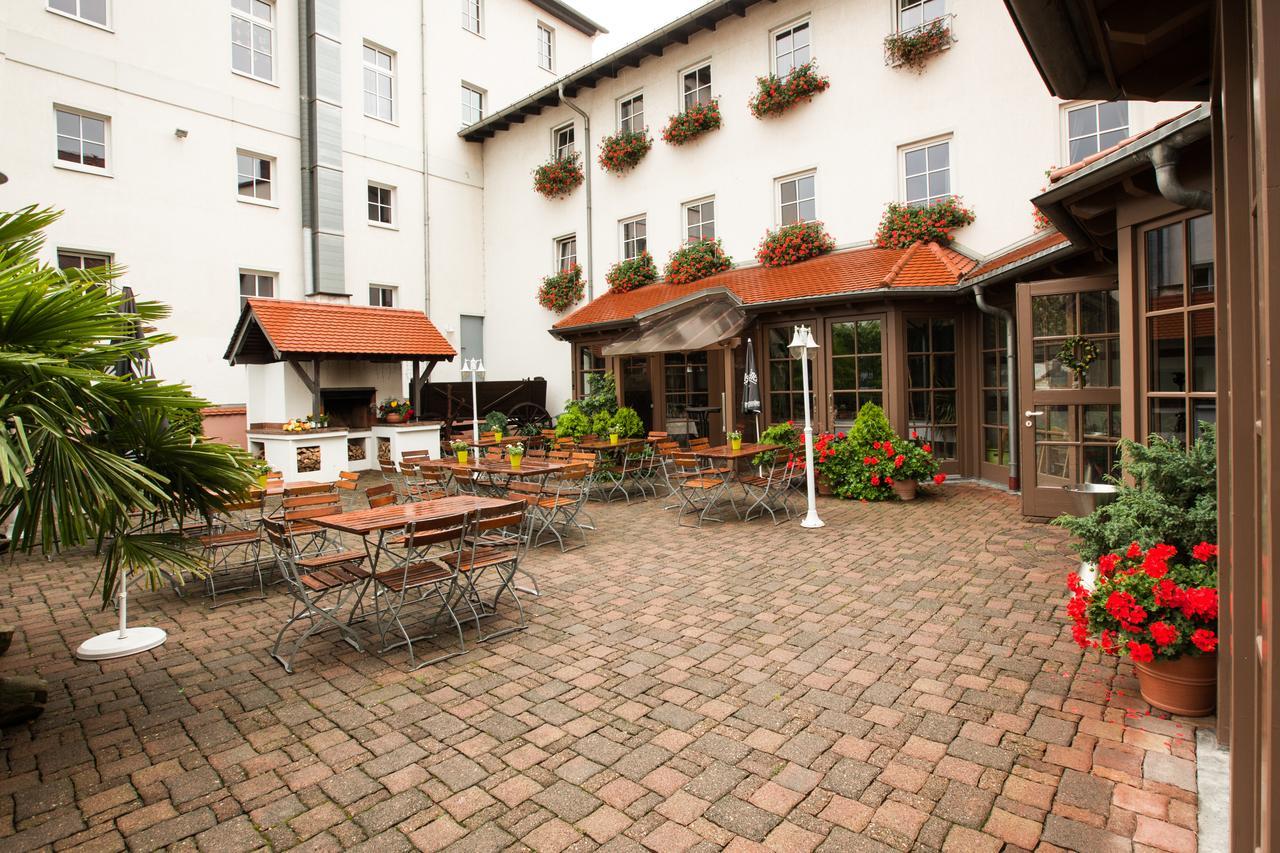 Hotel Reussischer Hof Schmölln Extérieur photo